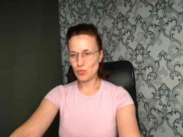 BellaKisss1 webcam