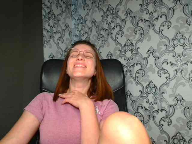 BellaKisss1 webcam
