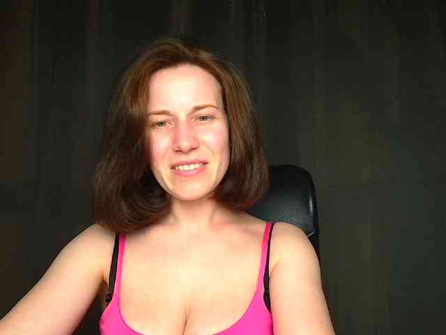 BellaKisss1 webcam