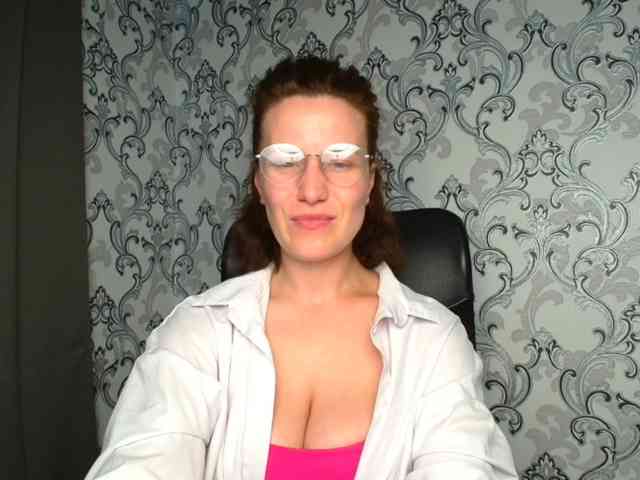 BellaKisss1 webcam