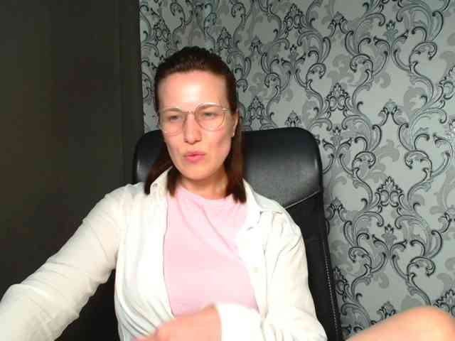 BellaKisss1 webcam