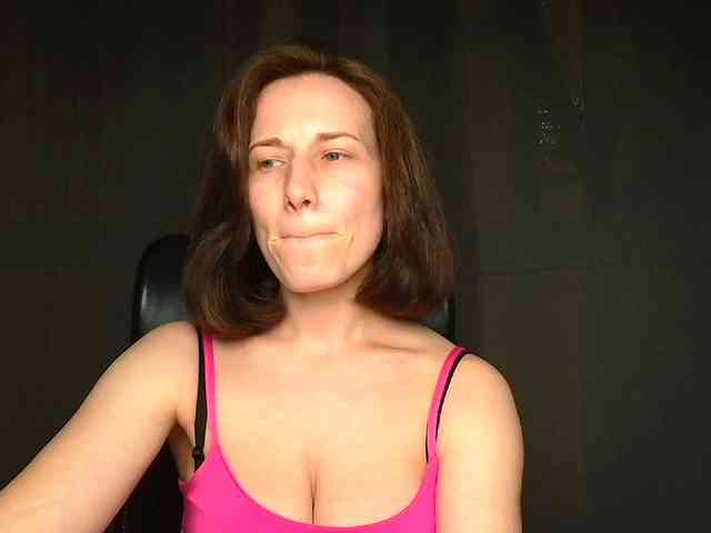 BellaKisss1 webcam