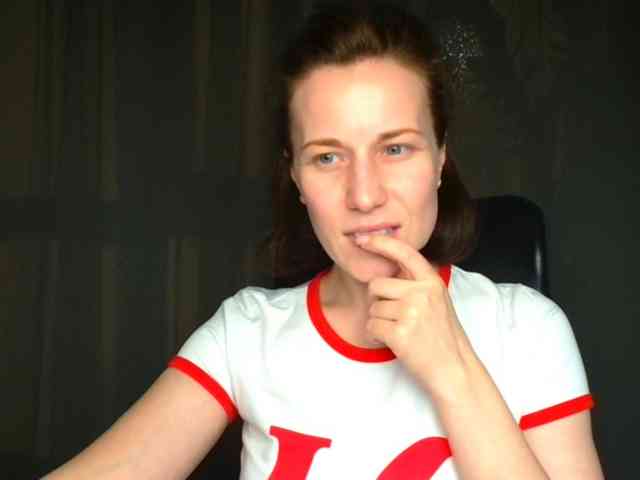 BellaKisss1 webcam