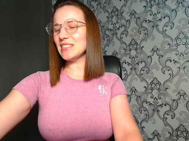 BellaKisss1 webcam