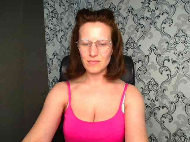 BellaKisss1 webcam