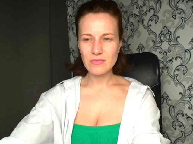 BellaKisss1 webcam