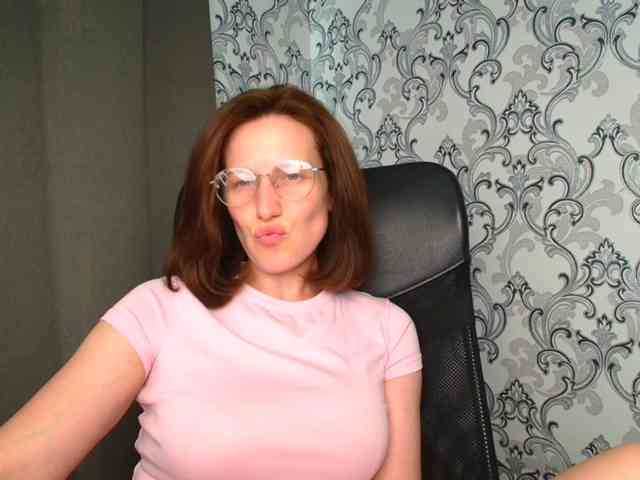BellaKisss1