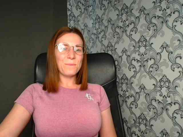 BellaKisss1 webcam
