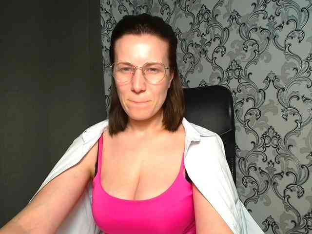 BellaKisss1
