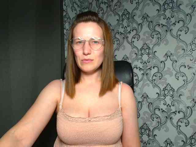BellaKisss1 webcam
