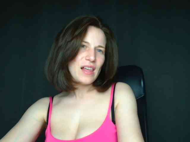 BellaKisss1