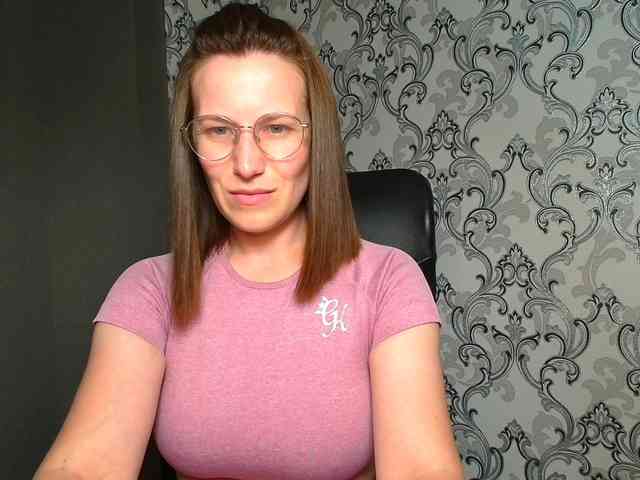 BellaKisss1 webcam