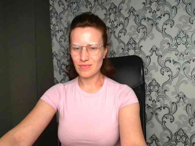 BellaKisss1 webcam