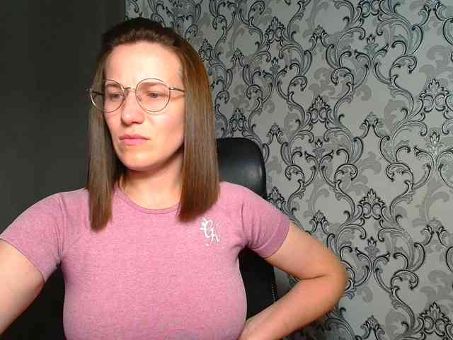 BellaKisss1 webcam
