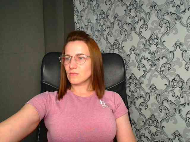 BellaKisss1 webcam