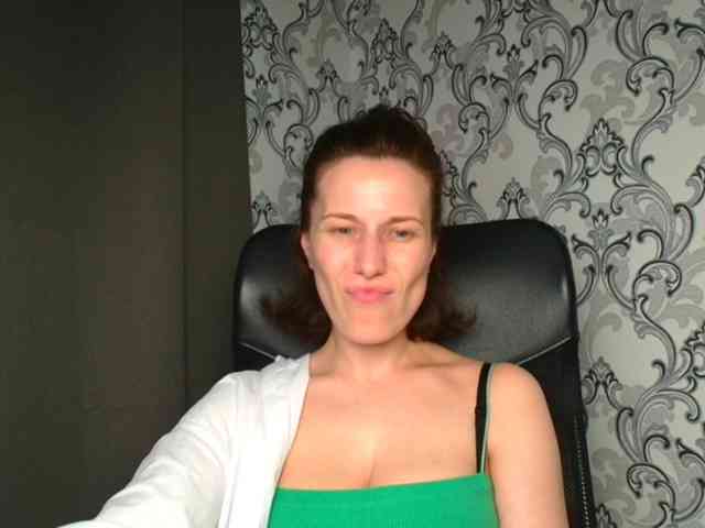 BellaKisss1 webcam