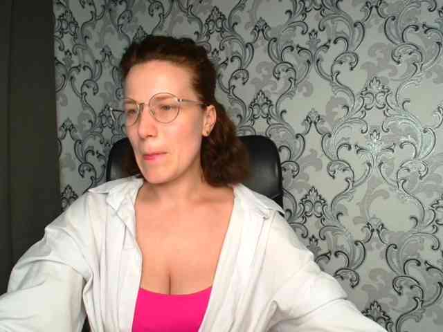 BellaKisss1 webcam