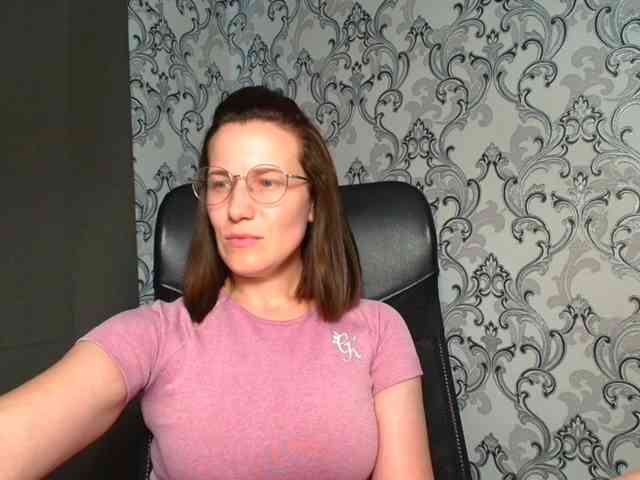 BellaKisss1 webcam