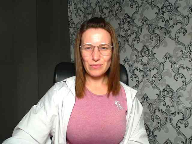 BellaKisss1 webcam