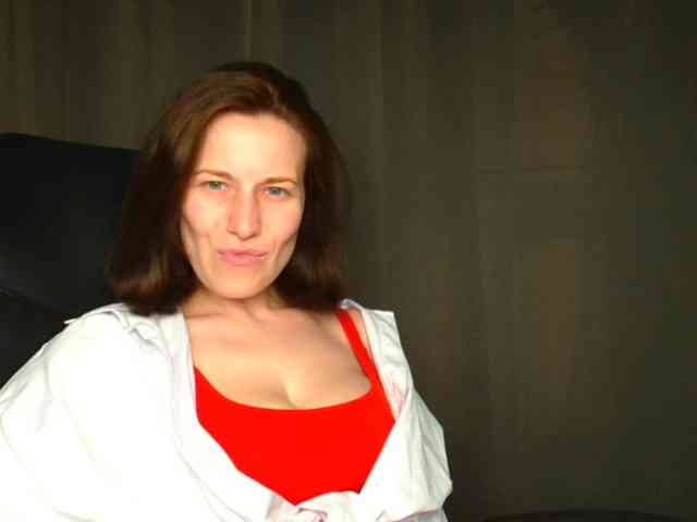BellaKisss1 webcam