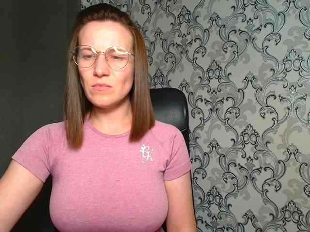 BellaKisss1 webcam