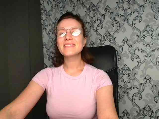 BellaKisss1 webcam