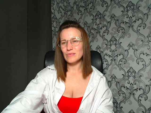 BellaKisss1 webcam