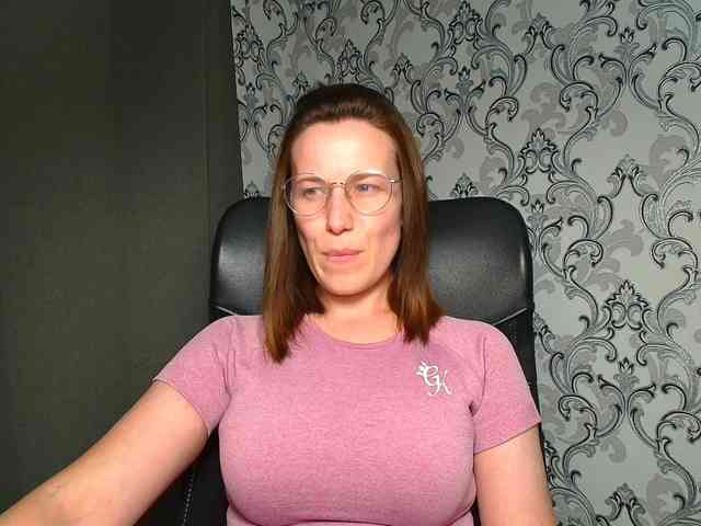 BellaKisss1 webcam
