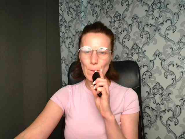 BellaKisss1 webcam