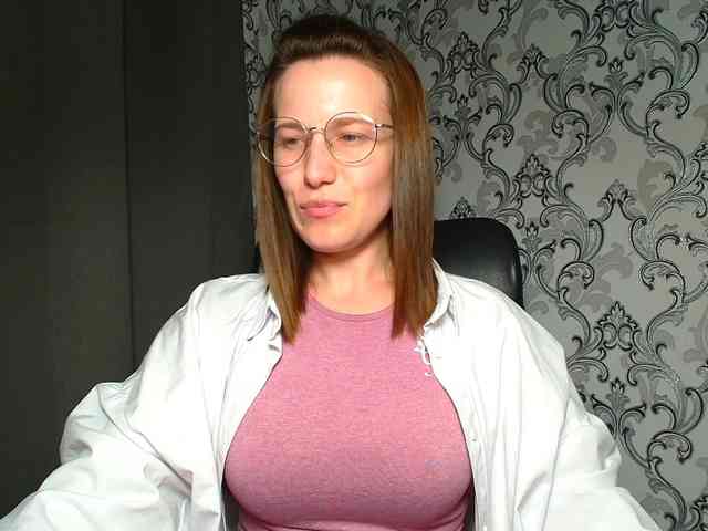BellaKisss1 webcam