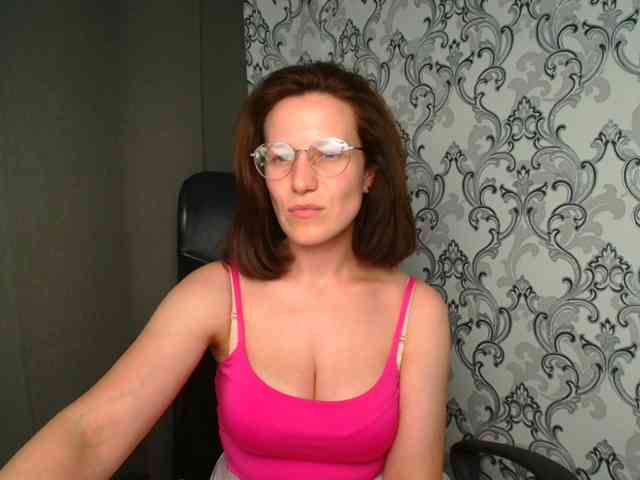 BellaKisss1 webcam