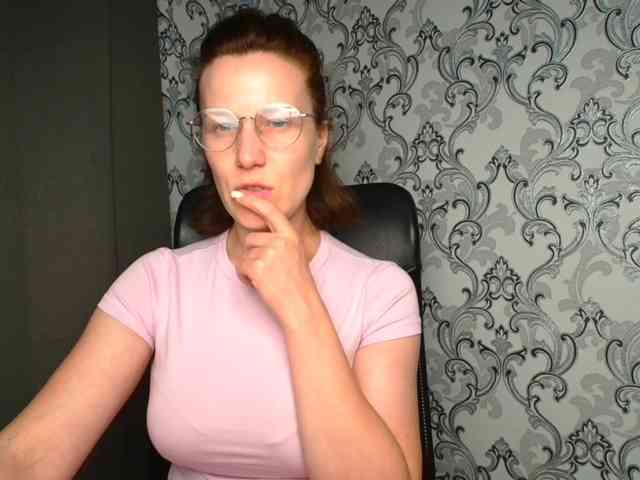 BellaKisss1 webcam
