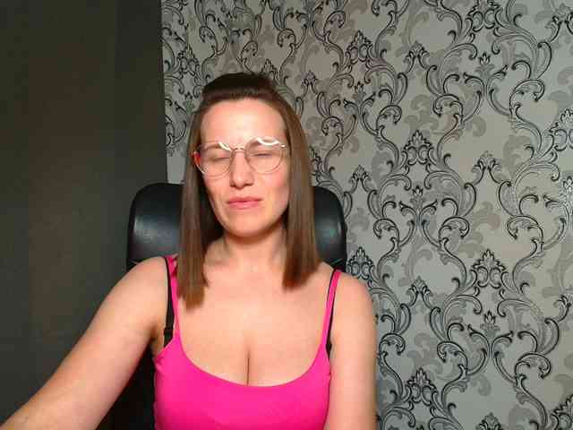 BellaKisss1 webcam