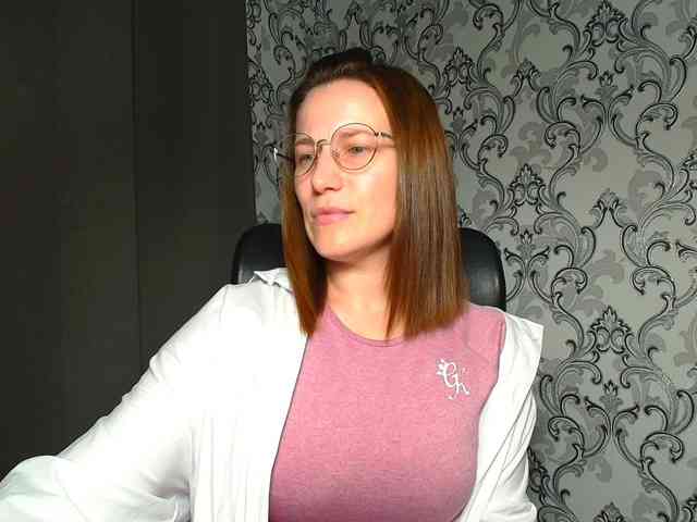 BellaKisss1 webcam