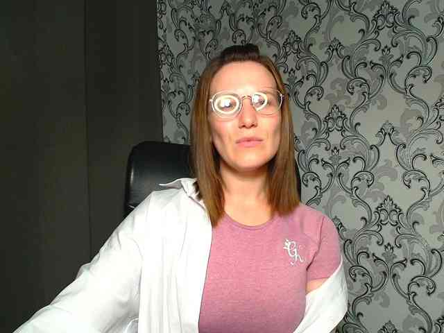 BellaKisss1 webcam