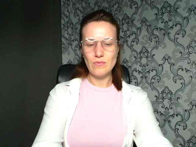 BellaKisss1 webcam