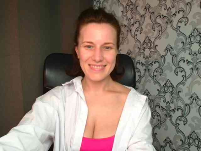 BellaKisss1 webcam