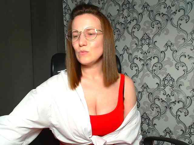 BellaKisss1 webcam