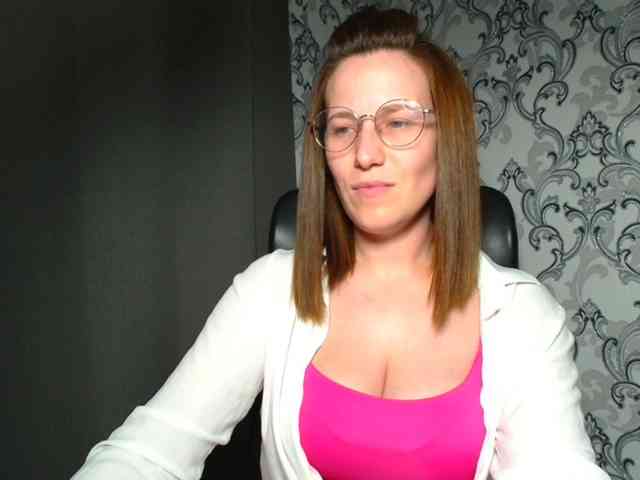 BellaKisss1