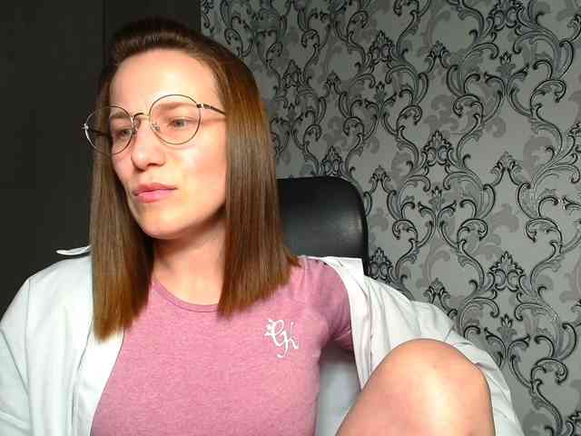 BellaKisss1 webcam