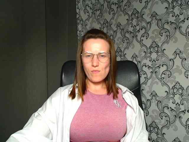 BellaKisss1 webcam