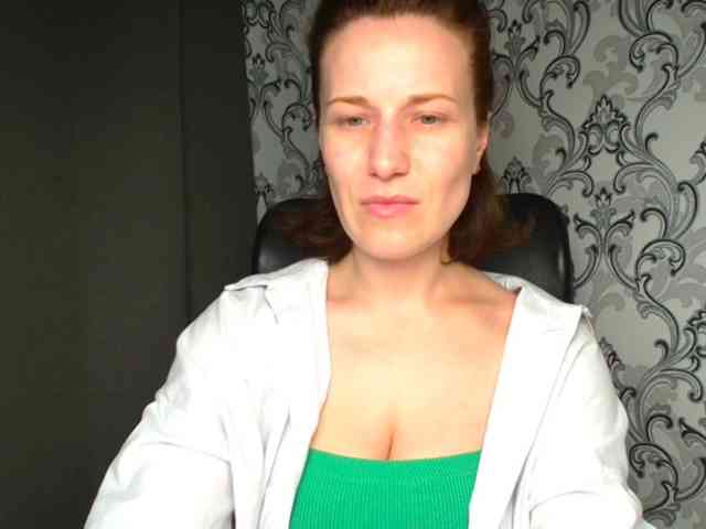 BellaKisss1 webcam