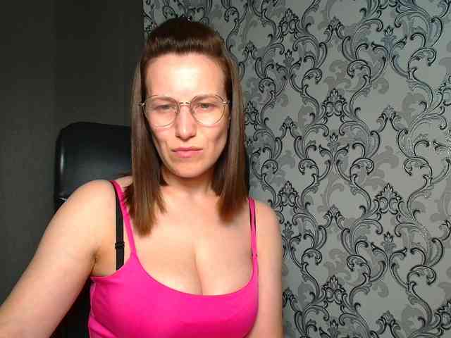 BellaKisss1 webcam