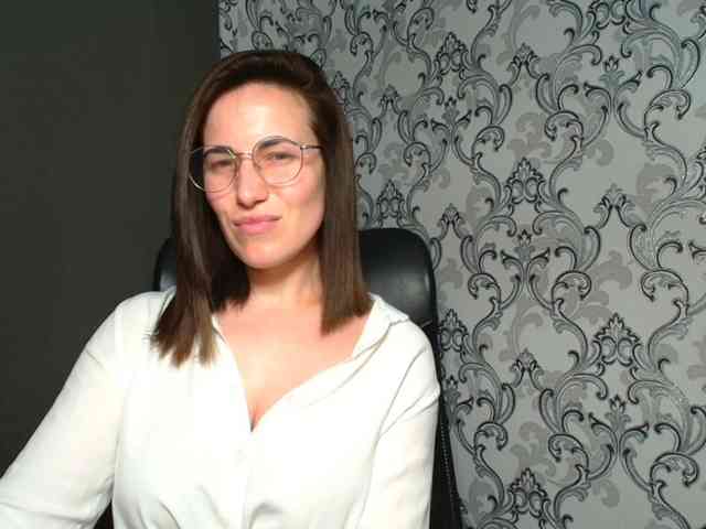 BellaKisss1