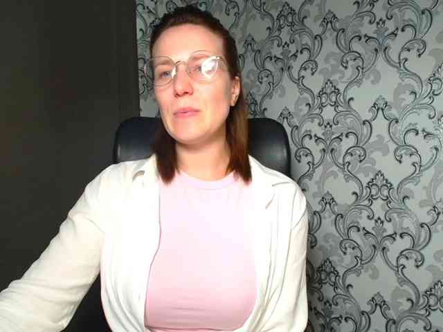 BellaKisss1 webcam