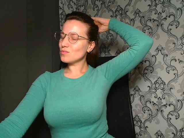 BellaKisss1 webcam