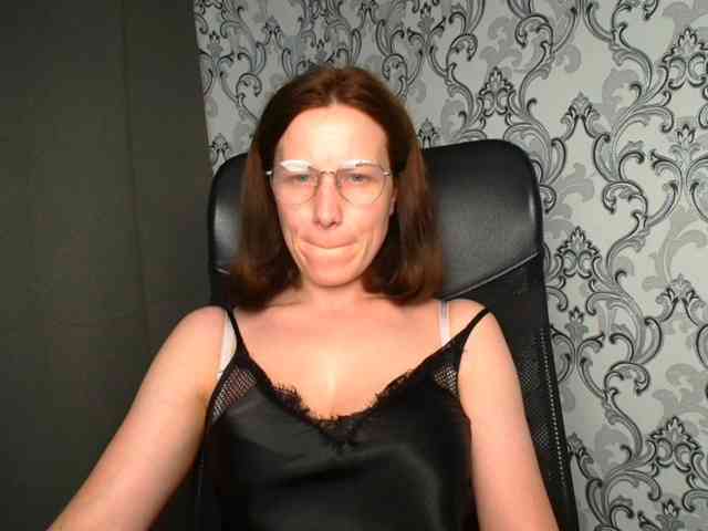 BellaKisss1 webcam