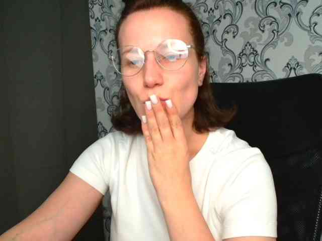 BellaKisss1