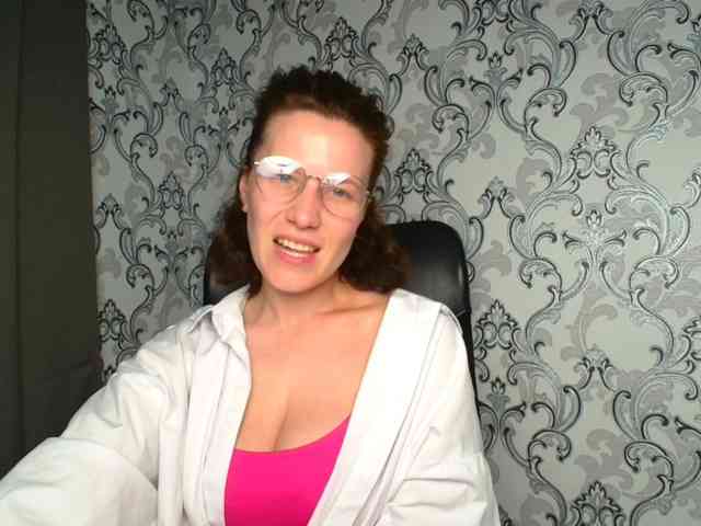 BellaKisss1 webcam