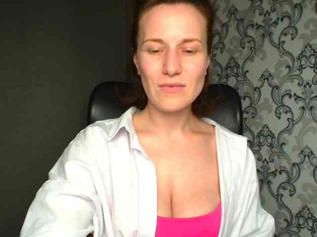 BellaKisss1 webcam